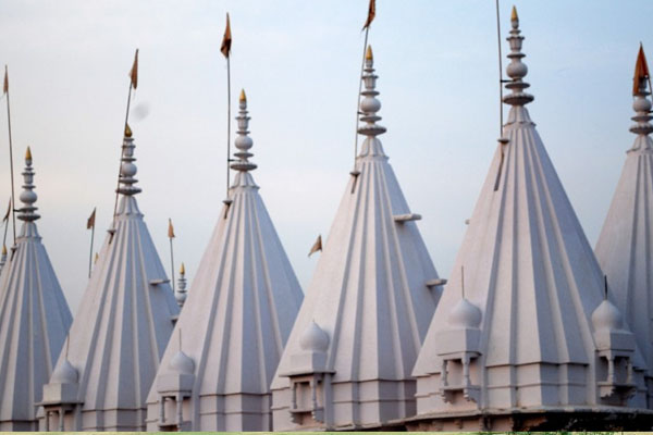 Shri Chobisi Jain temple Chanderi Madhya Pradesh