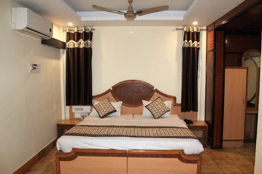 Hotel Roopali Jabalpur