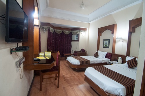 Hotel Samdareeya Jabalpur